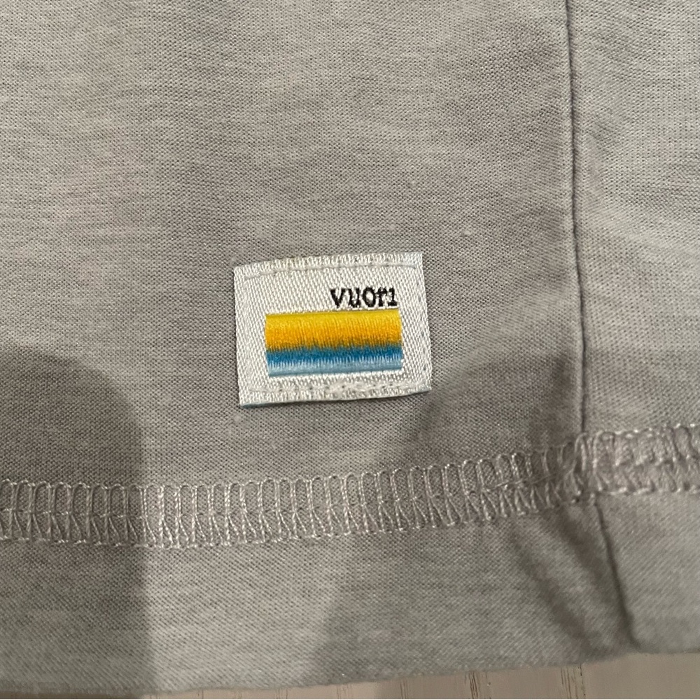 Vuori Light Gray Short Sleeve Strato Tech Tee - Picture 3 of 4
